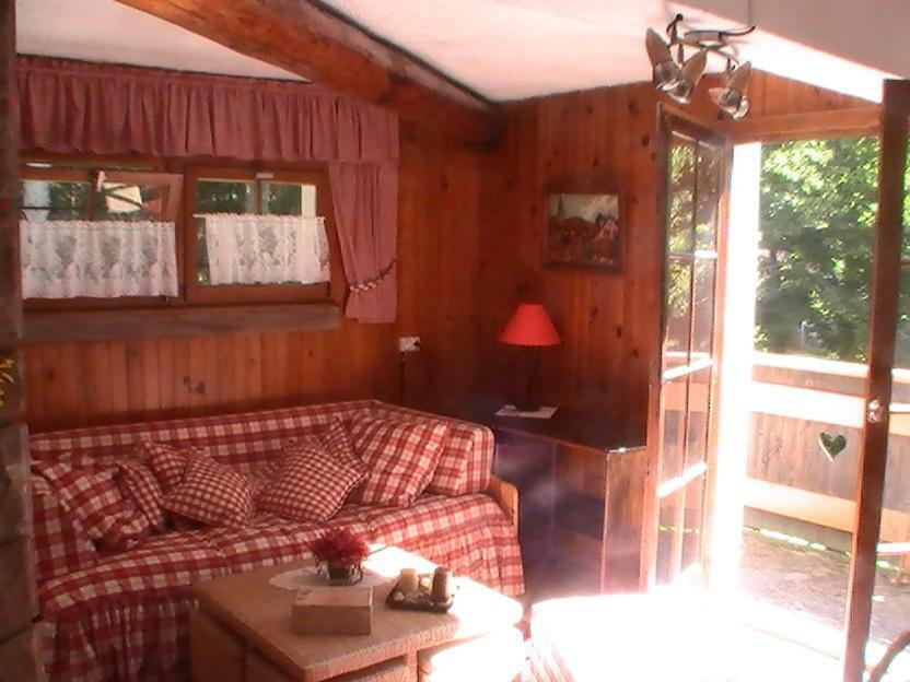 Gite De La Baerenbach Haselbourg Ngoại thất bức ảnh